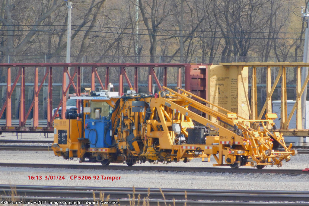 Tamper asleep in the CPKC Muskego Yard